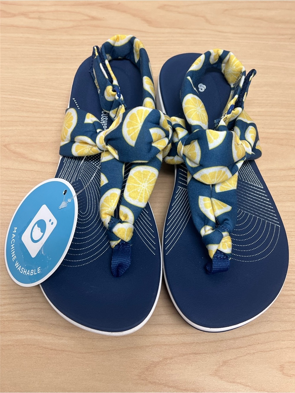 Clarks Cloud Steppers Navy Sandals with Yellow Lemon Print Knot Thong